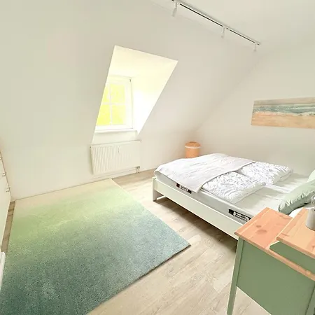 51 Im Boddenhof Stedar Apartamento Buschvitz